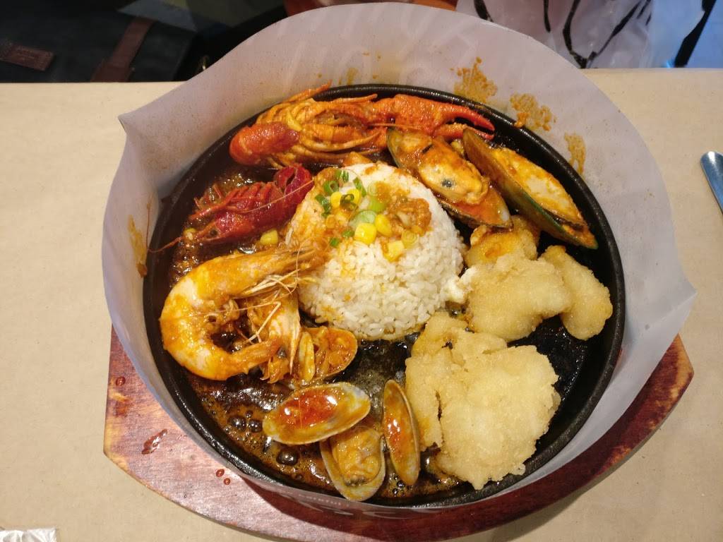 The Captains Boil | restaurant | 290 W Hunt Club Rd #4b, Ottawa, ON K2E 0B7, Canada | 6136808998 OR +1 613-680-8998