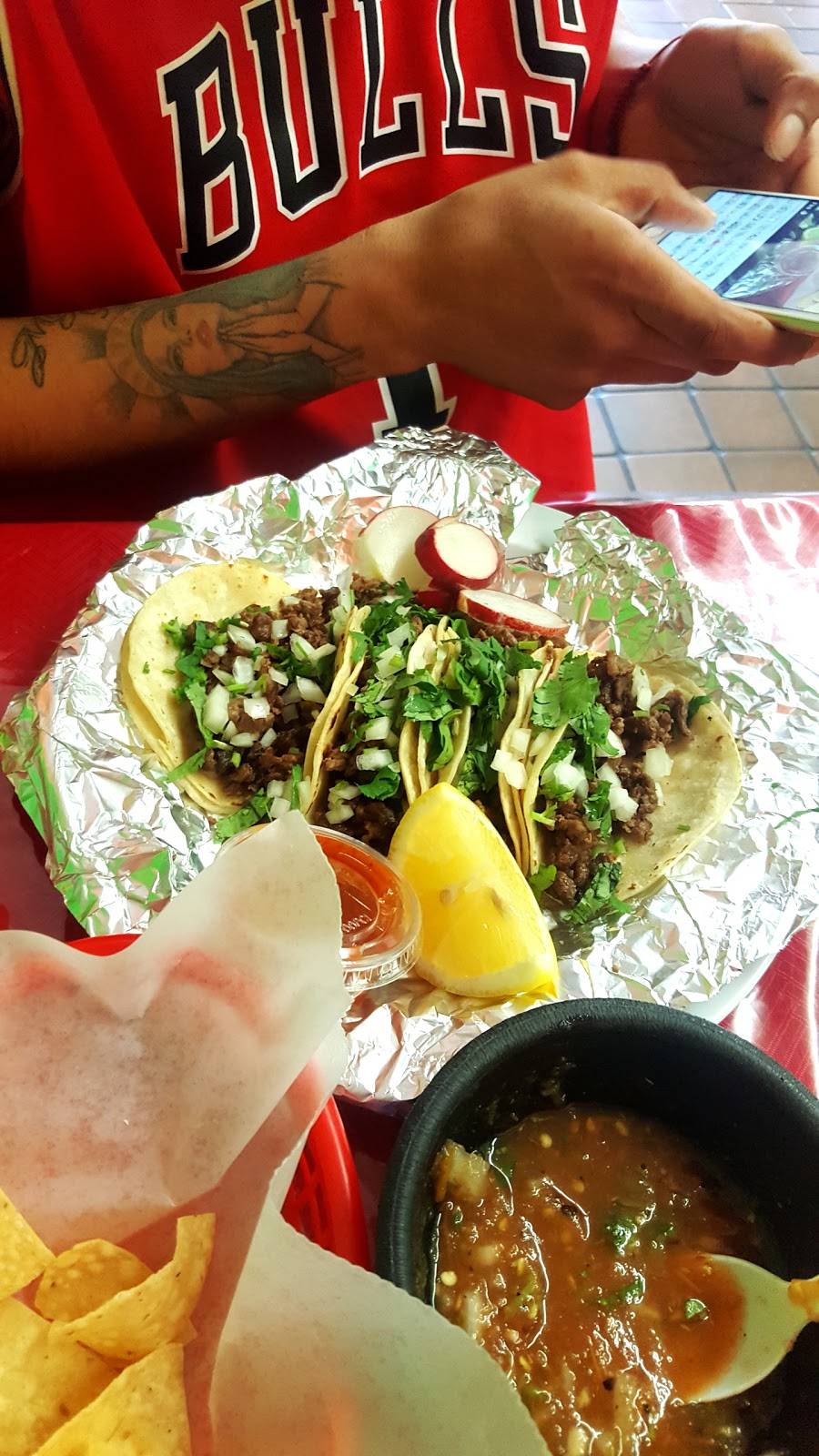 MIS 2 PLEBES | restaurant | 25026 Filaree Ave, Moreno Valley, CA 92551, USA | 9513852470 OR +1 951-385-2470