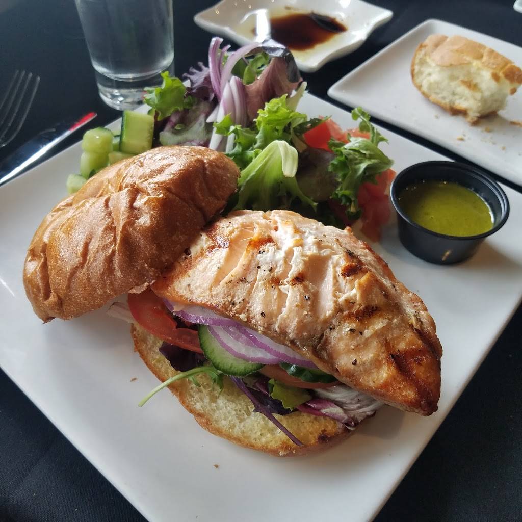 Noah’s Bar & Bistro | restaurant | 17500 Monterey Rd, Morgan Hill, CA 95037, USA | 4087792006 OR +1 408-779-2006