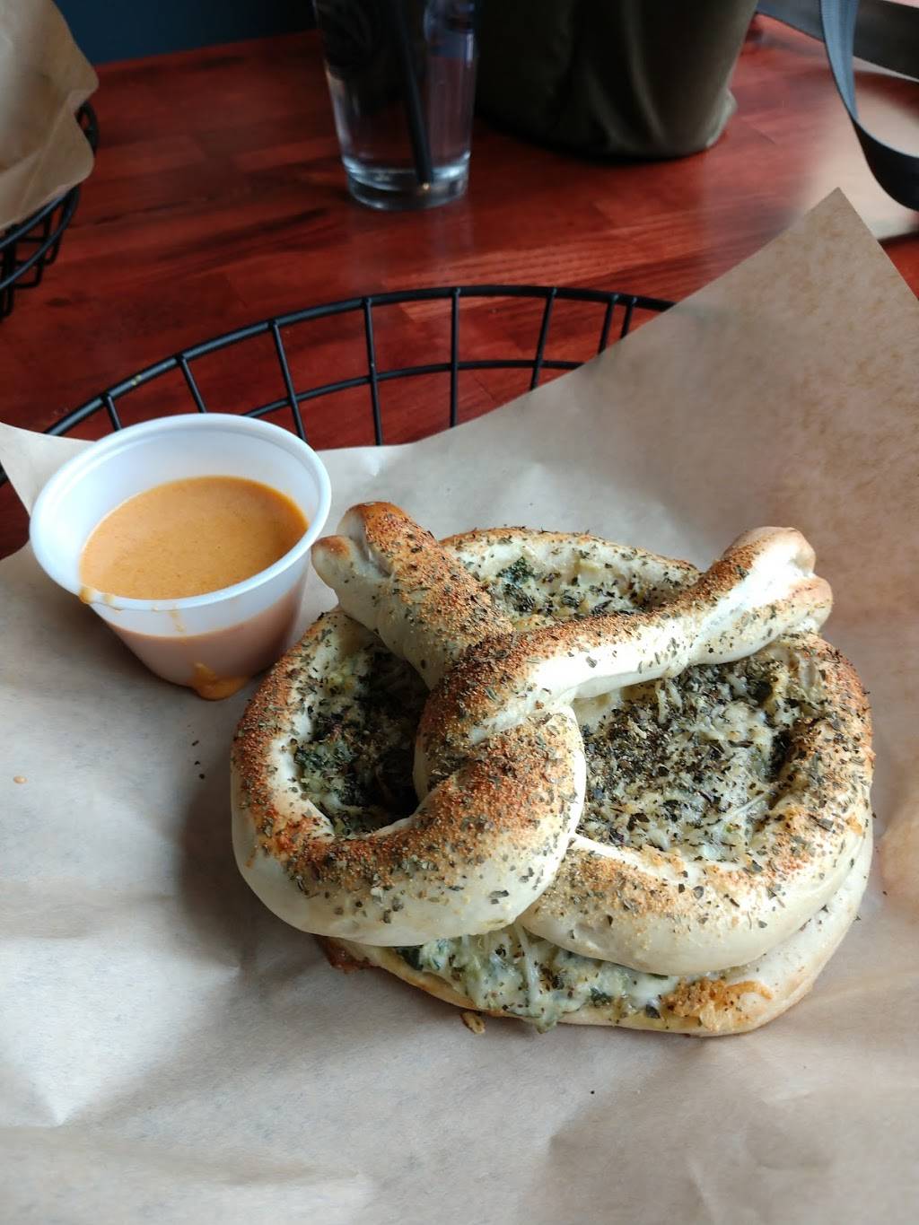 Hopknot | restaurant | 1000 Elm St, Manchester, NH 03101, USA | 6032323731 OR +1 603-232-3731