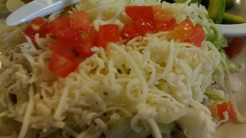 Carminas Mexican Food | restaurant | 12400 Perris Blvd, Moreno Valley, CA 92557, USA | 9512477240 OR +1 951-247-7240