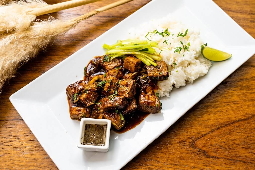 Golden Wat Noodle House | restaurant | 111 Kings Ct, San Antonio, TX 78212, USA | 2103208211 OR +1 210-320-8211