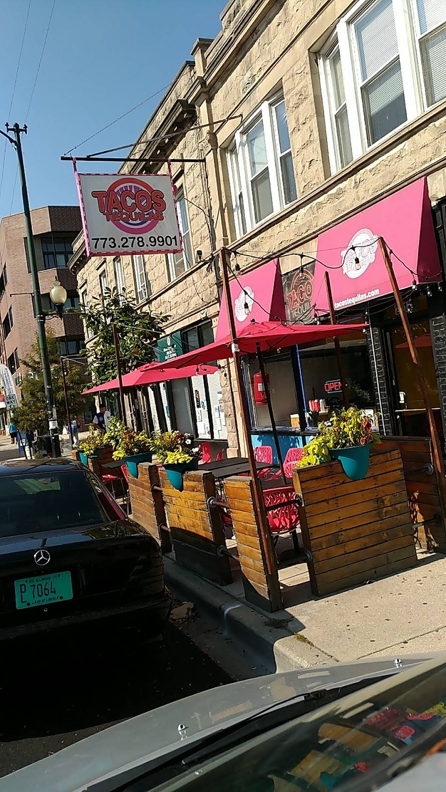 Tacos Tequilas | restaurant | 2919 N Milwaukee Ave, Chicago, IL 60618, USA | 7732789901 OR +1 773-278-9901