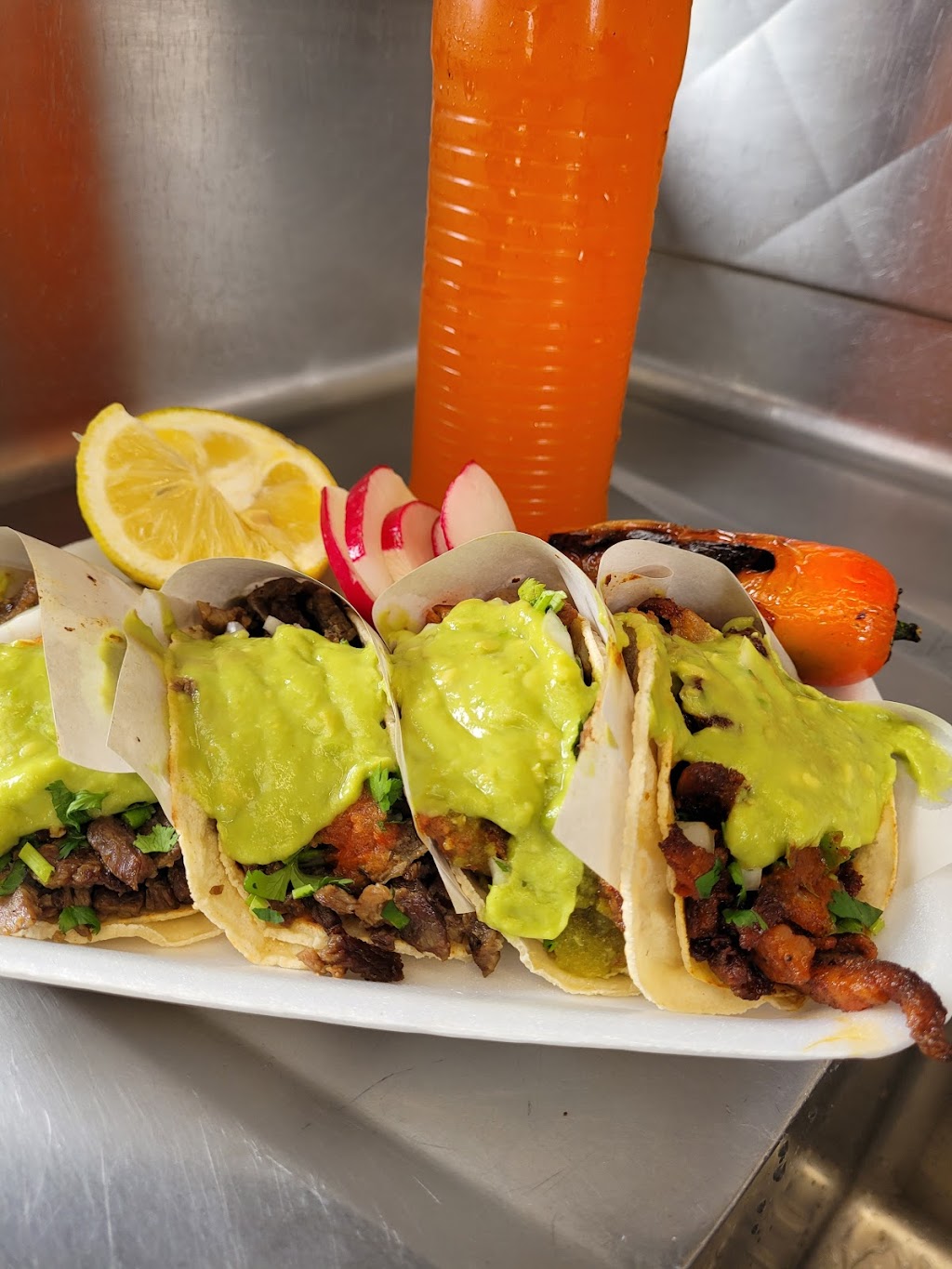 Tacos el Amigazo | restaurant | 6104 Mission Blvd, Riverside, CA 92509, USA | 9092547445 OR +1 909-254-7445