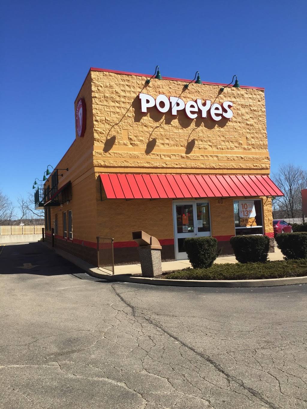 Popeyes Louisiana Kitchen | restaurant | 40 S Western Ave, Carpentersville, IL 60110, USA | 2242932154 OR +1 224-293-2154