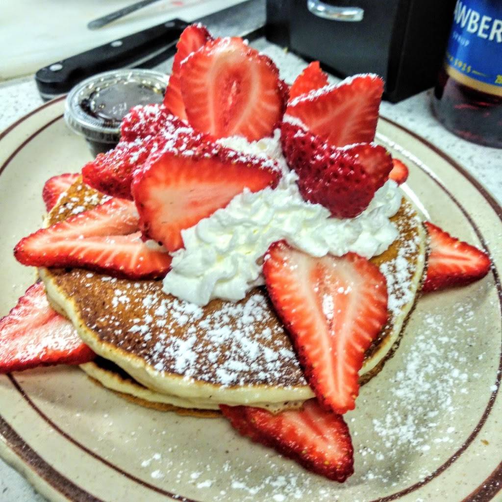 Cambria Cafe | restaurant | 2282 Main St, Cambria, CA 93428, USA | 8059278519 OR +1 805-927-8519