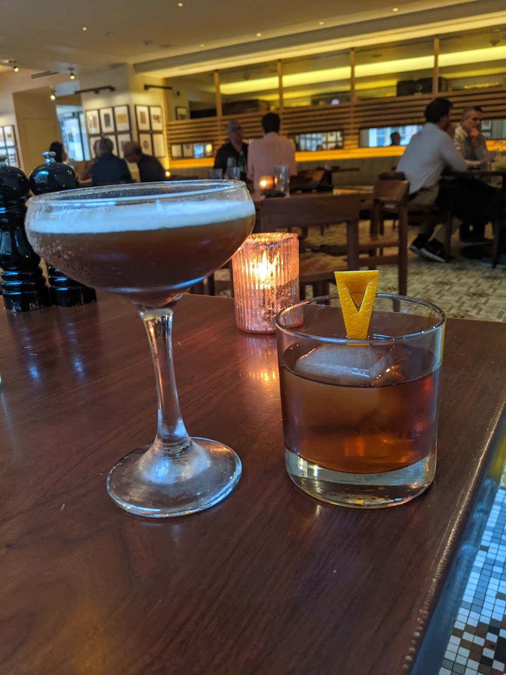 Metropole | restaurant | 609 Walnut St, Cincinnati, OH 45202, USA | 5135786660 OR +1 513-578-6660