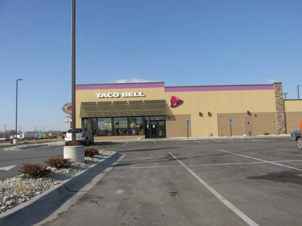 Taco Bell | meal takeaway | 3150 Dial Dr, Council Bluffs, IA 51501, USA | 7123666551 OR +1 712-366-6551