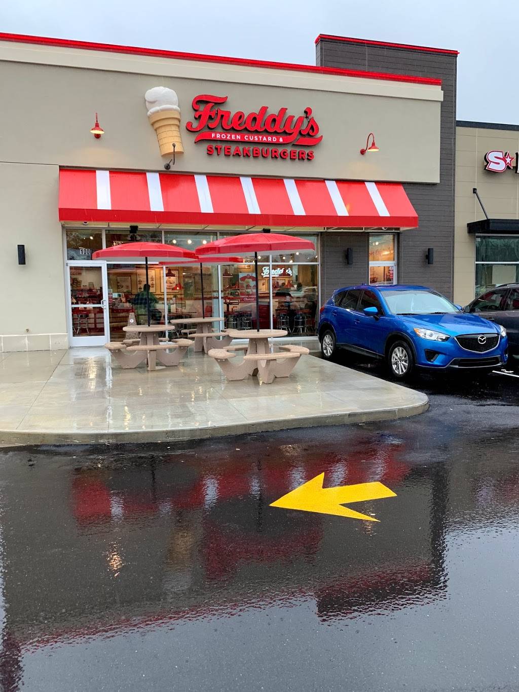 Freddys Frozen Custard & Steakburgers | restaurant | 7614 Chapman Hwy #100, Knoxville, TN 37920, USA | 8653129691 OR +1 865-312-9691