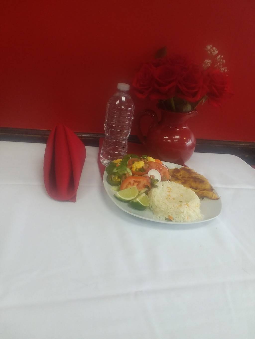 El Marinero | restaurant | 1319 University Blvd E, Takoma Park, MD 20912, USA | 3014454054 OR +1 301-445-4054