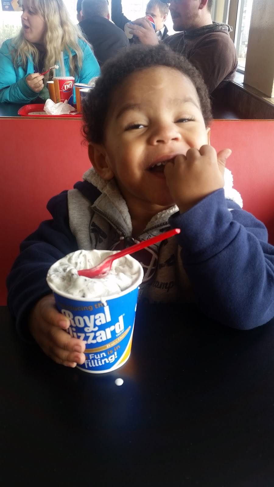 Dairy Queen Store | restaurant | 904 2nd St, Coralville, IA 52241, USA | 3193389483 OR +1 319-338-9483