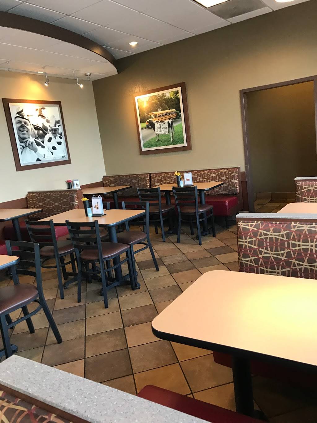 Chick-fil-A | restaurant | 2204 S Christopher Columbus Blvd, Philadelphia, PA 19148, USA | 2152712313 OR +1 215-271-2313