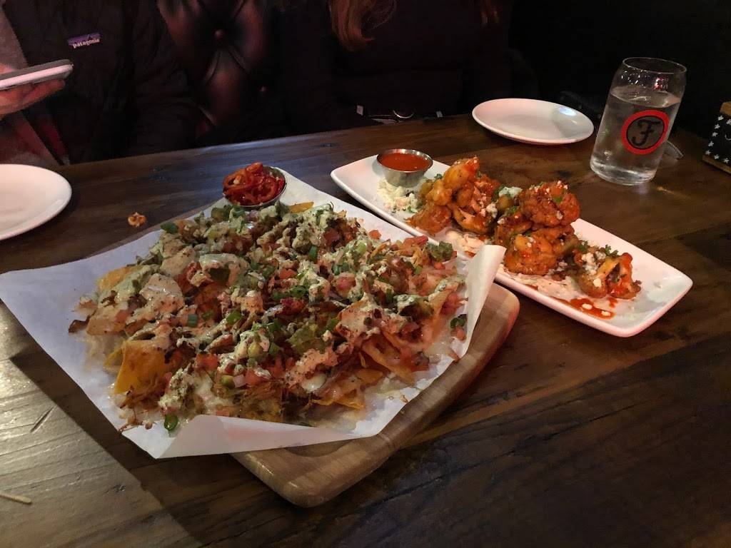 Finneys Crafthouse & Kitchen - San Luis Obispo | restaurant | 857 Monterey St, San Luis Obispo, CA 93401, USA | 8054392556 OR +1 805-439-2556