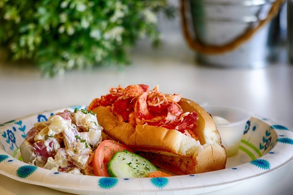 Lets Do | restaurant | 426 N Donnelly St, Mt Dora, FL 32757, USA | 3527353702 OR +1 352-735-3702