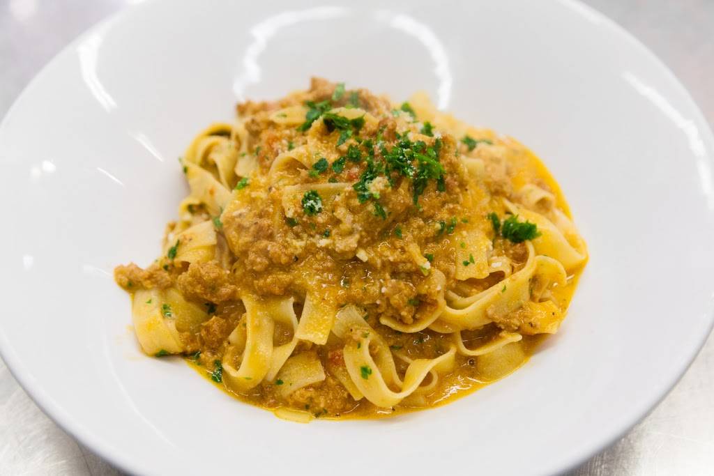 Montanos Restaurant | restaurant | 481 US-6, North Truro, MA 02652, USA | 5084872026 OR +1 508-487-2026