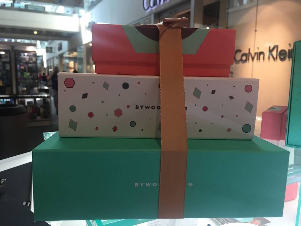 Woops! Macarons (Jersey Gardens) | bakery | 651 Kapkowski Rd, Elizabeth, NJ 07201, USA | 7323185094 OR +1 732-318-5094