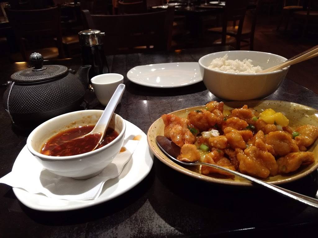 P.F. Changs | meal takeaway | 3000 184th St SW #912, Lynnwood, WA 98037, USA | 4259212100 OR +1 425-921-2100