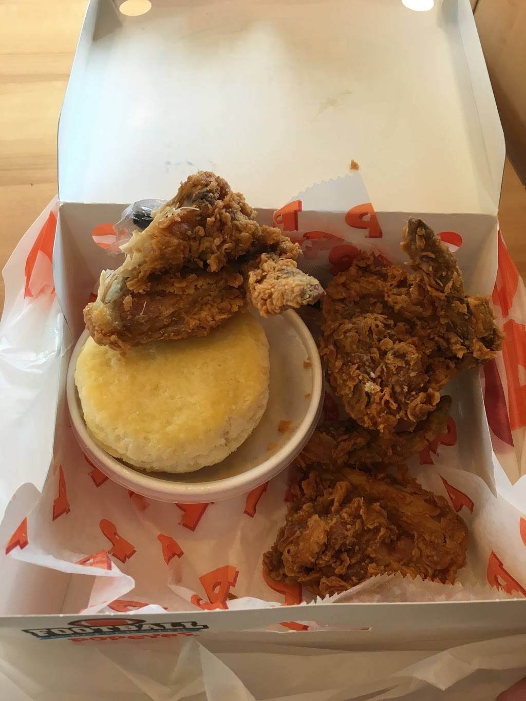 Popeyes Louisiana Kitchen | restaurant | 5760 S Orange Blossom Trail, Orlando, FL 32839, USA | 4078517470 OR +1 407-851-7470