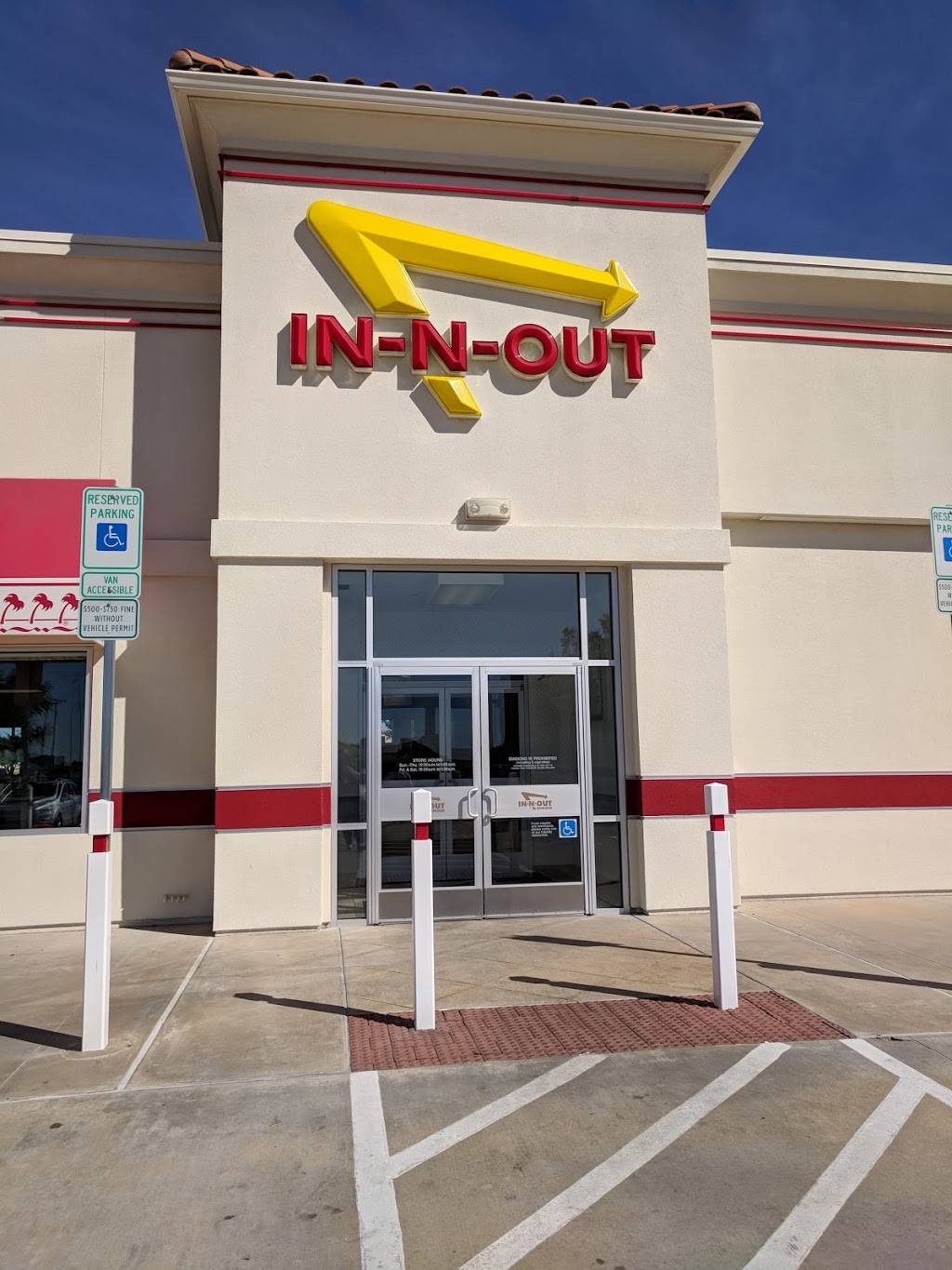 In-N-Out Burger | restaurant | 2740 N Central Expy, Plano, TX 75074, USA | 8007861000 OR +1 800-786-1000