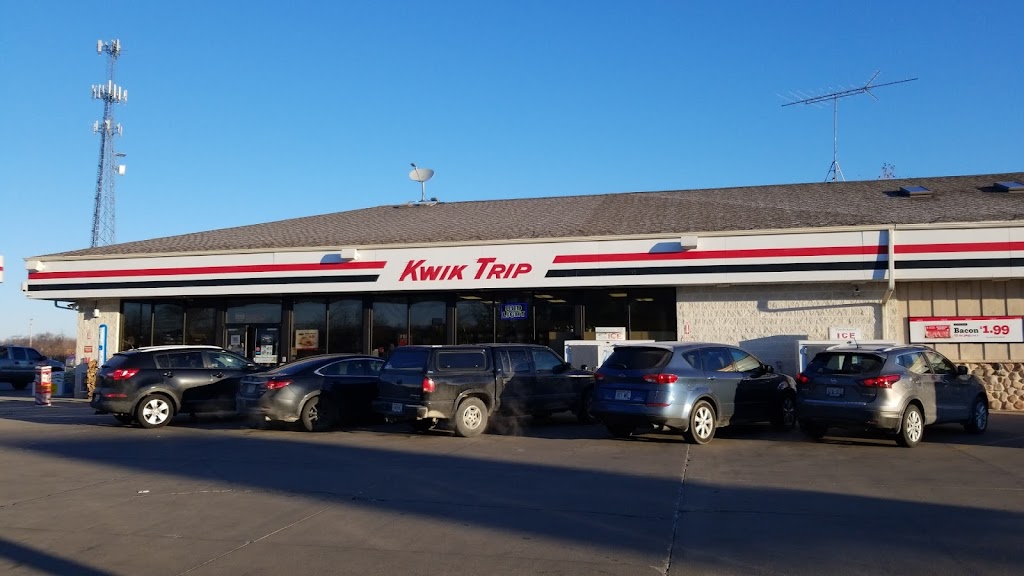 KWIK TRIP #628 | restaurant | 5600 County Rd II, Larsen, WI 54947, USA | 9208369510 OR +1 920-836-9510