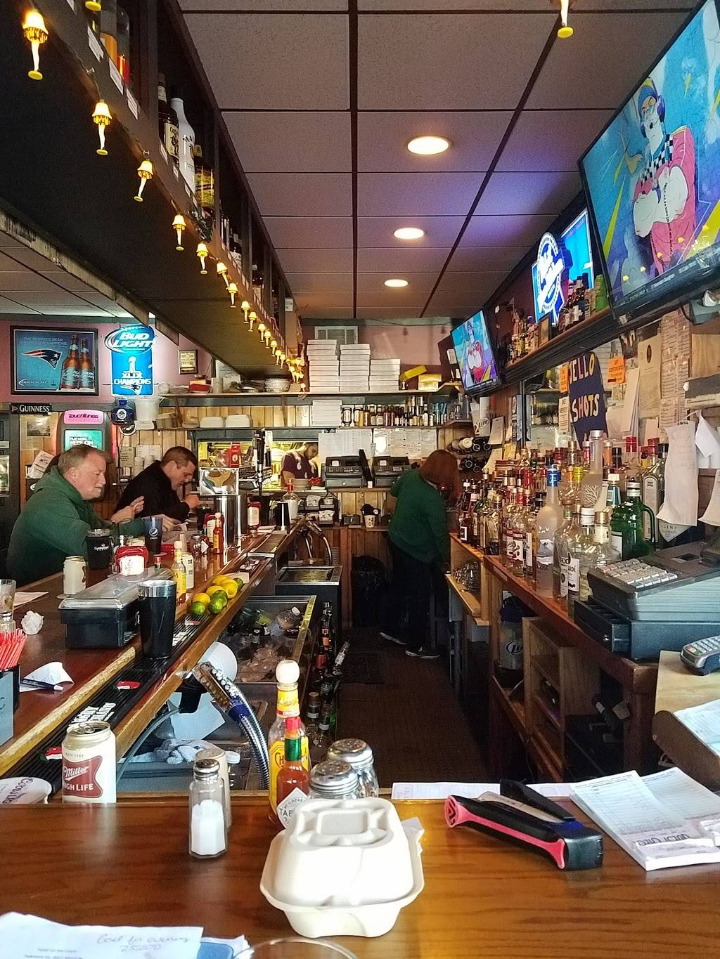 Samuels Bar & Grill | restaurant | 1160 Forest Ave, Portland, ME 04103, USA | 2077976924 OR +1 207-797-6924