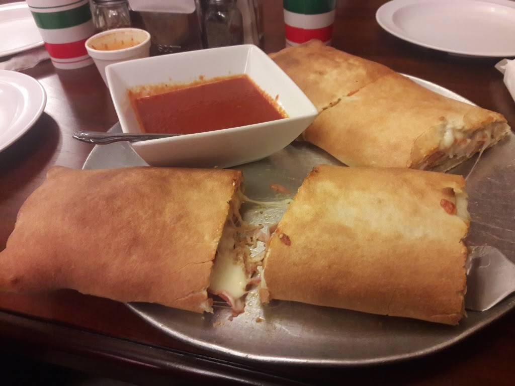 Giovannis Pizza | restaurant | 2374 Seipstown Rd, Fogelsville, PA 18051, USA | 6102856602 OR +1 610-285-6602