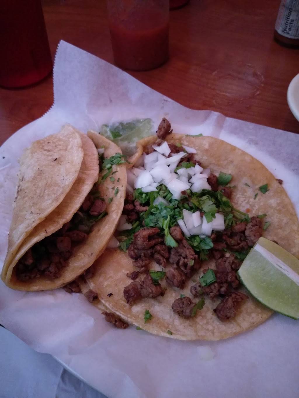 El Patron | restaurant | 2010 E Grand River Ave, Howell, MI 48843, USA | 5175527448 OR +1 517-552-7448