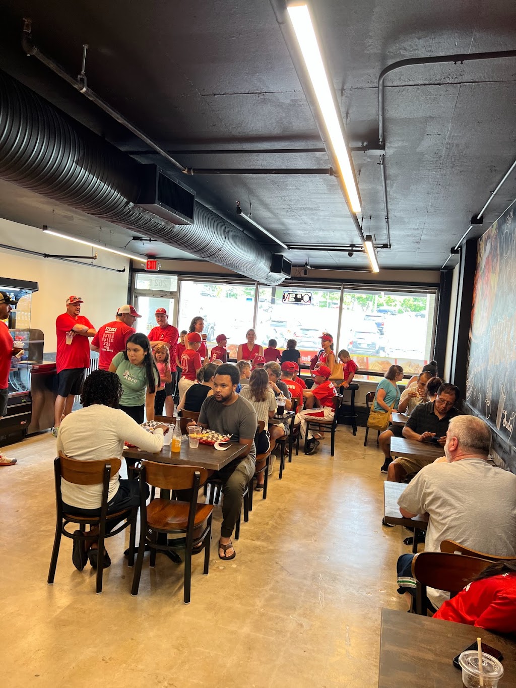 America’s Best Wings | restaurant | 262 Cedar Ln, Vienna, VA 22180, USA | 5713780538 OR +1 571-378-0538