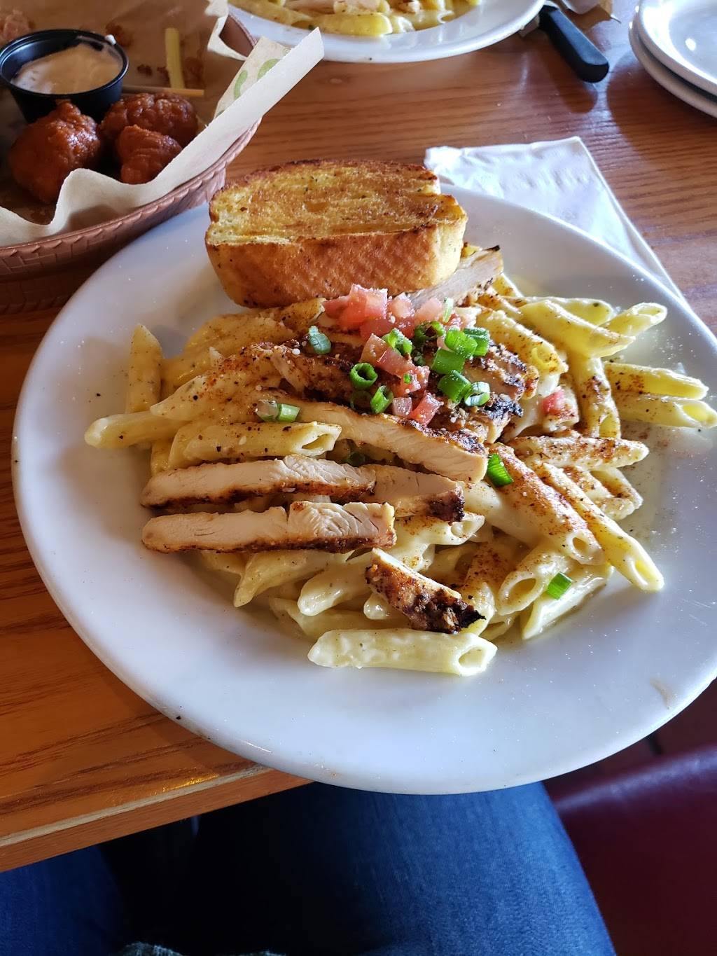 Chilis Grill & Bar | restaurant | 4111 Roswell Rd, Marietta, GA 30062, USA | 7709739419 OR +1 770-973-9419