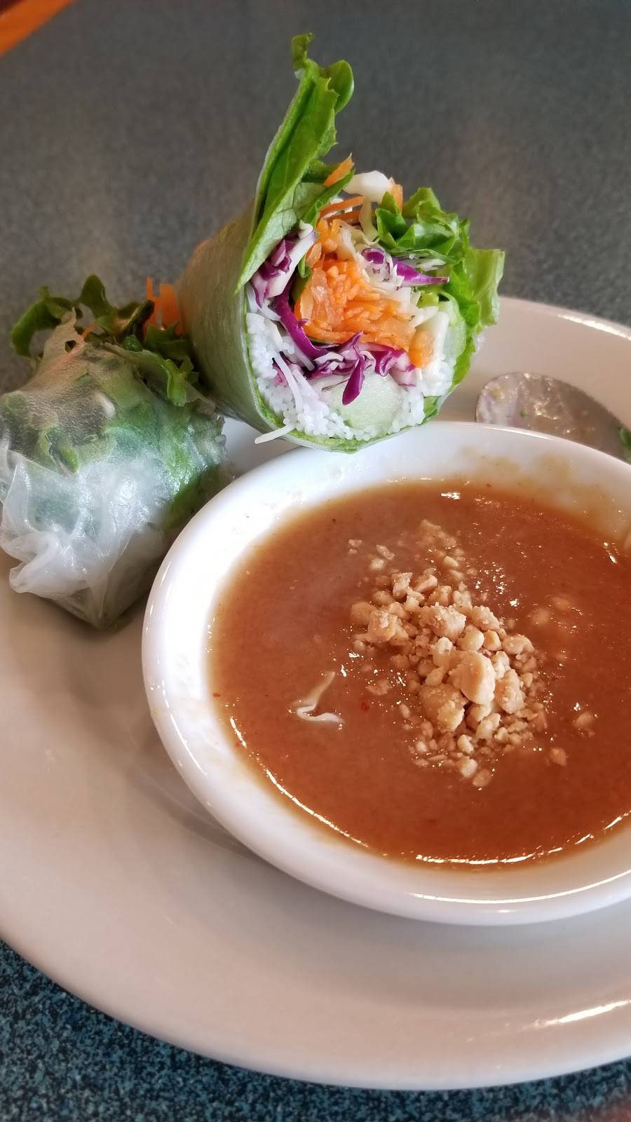 Baan Thai Kitchen | restaurant | 1950 Hendersonville Rd, Asheville, NC 28803, USA | 8286762995 OR +1 828-676-2995