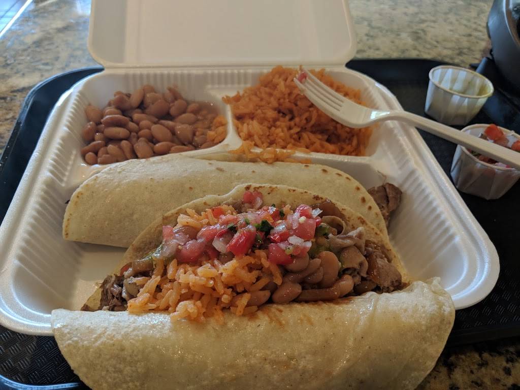 Carnitas El Rey | restaurant | 124 E 5th St, Oxnard, CA 93030, USA | 8052908794 OR +1 805-290-8794