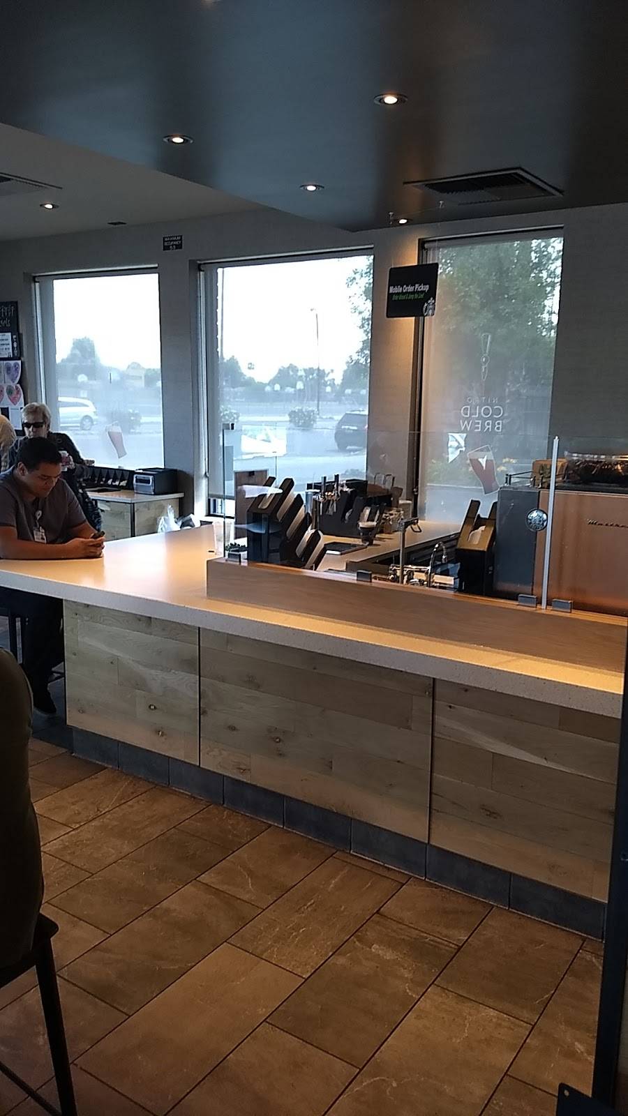 Starbucks | cafe | 20056 Sherman Way, Winnetka, CA 91306, USA | 7472302061 OR +1 747-230-2061