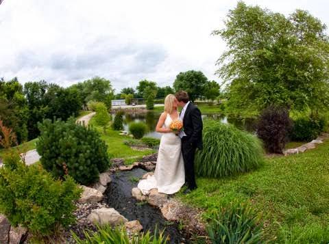 Defiance Ridge Vineyards | restaurant | 2711 S Missouri 94, Defiance, MO 63341, USA | 6367982288 OR +1 636-798-2288