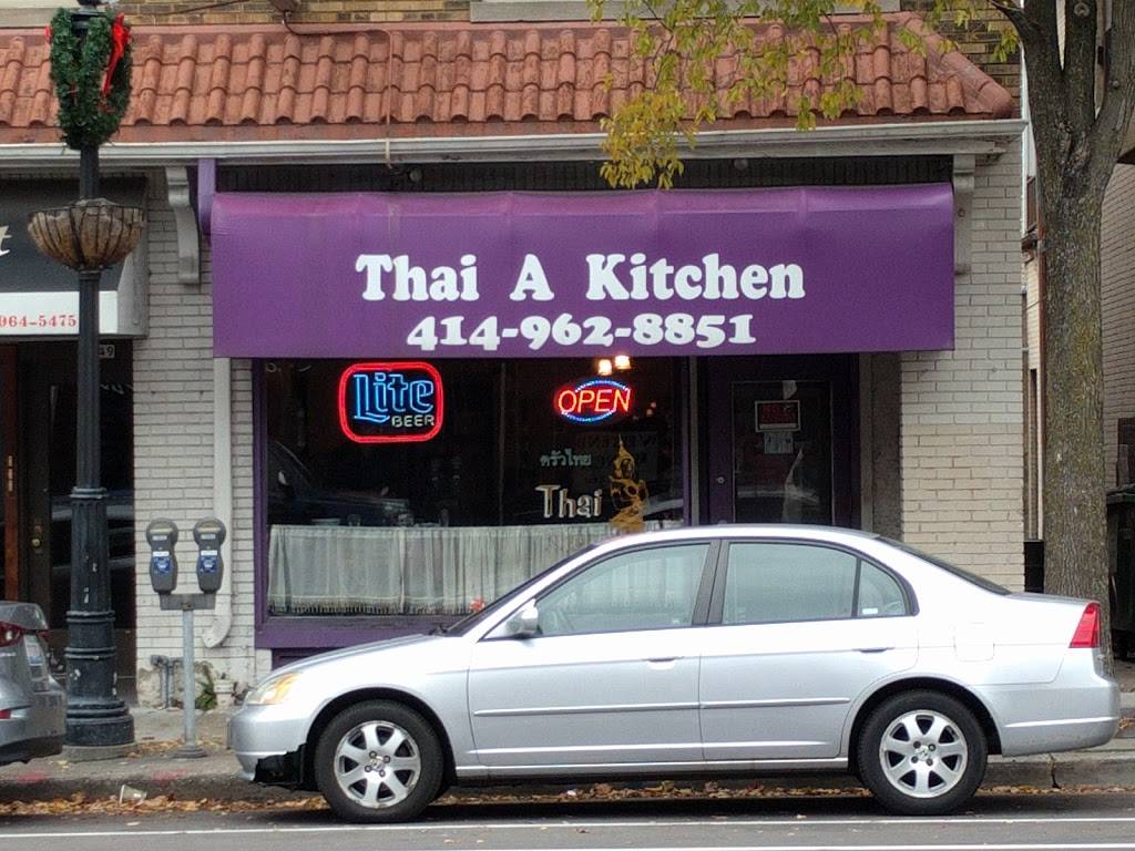 Thai Kitchen | restaurant | 2851 N Oakland Ave, Milwaukee, WI 53211, USA | 4149628851 OR +1 414-962-8851