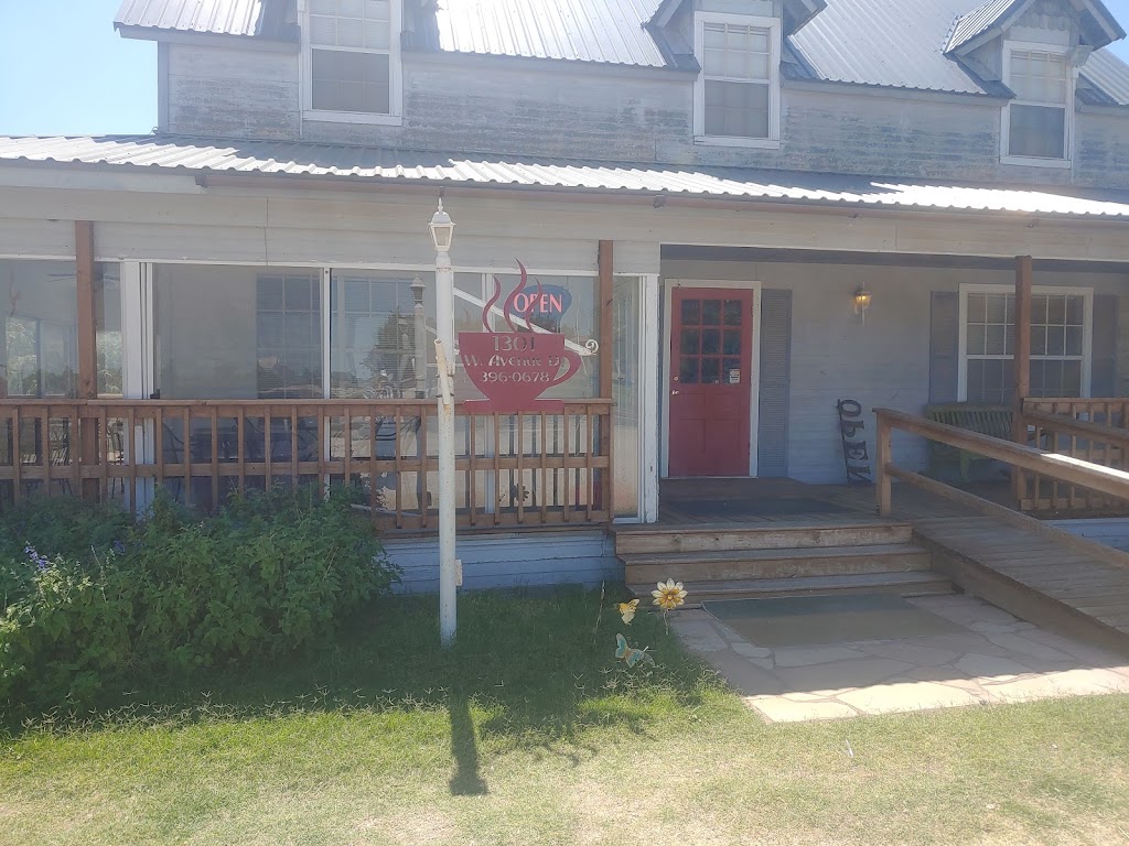 SWEETIE PIES | restaurant | 1301 W Ave D, Lovington, NM 88260, USA | 5753960678 OR +1 575-396-0678