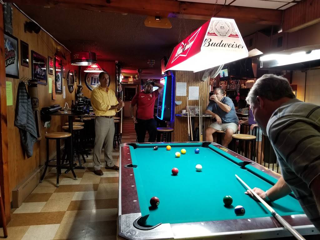 Lindas Driftwood Bar & Grill | restaurant | 344 S Wood Ave, Linden, NJ 07036, USA | 9084741964 OR +1 908-474-1964