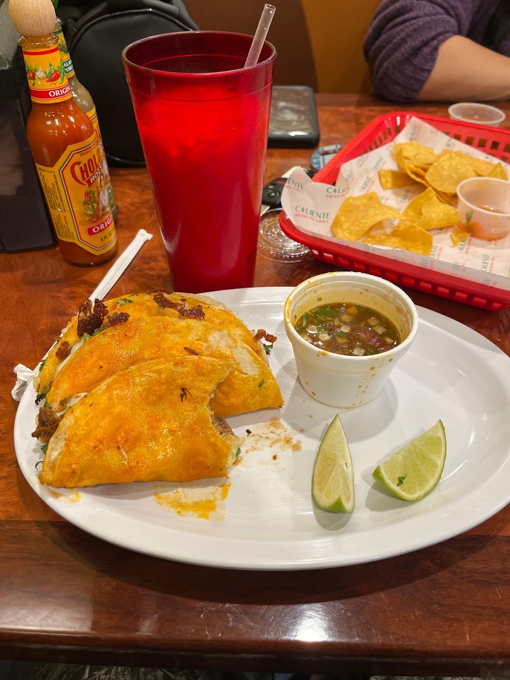 Caliente Reservoir | restaurant | 361 Reservoir Ave, Providence, RI 02907, USA | 4016619199 OR +1 401-661-9199