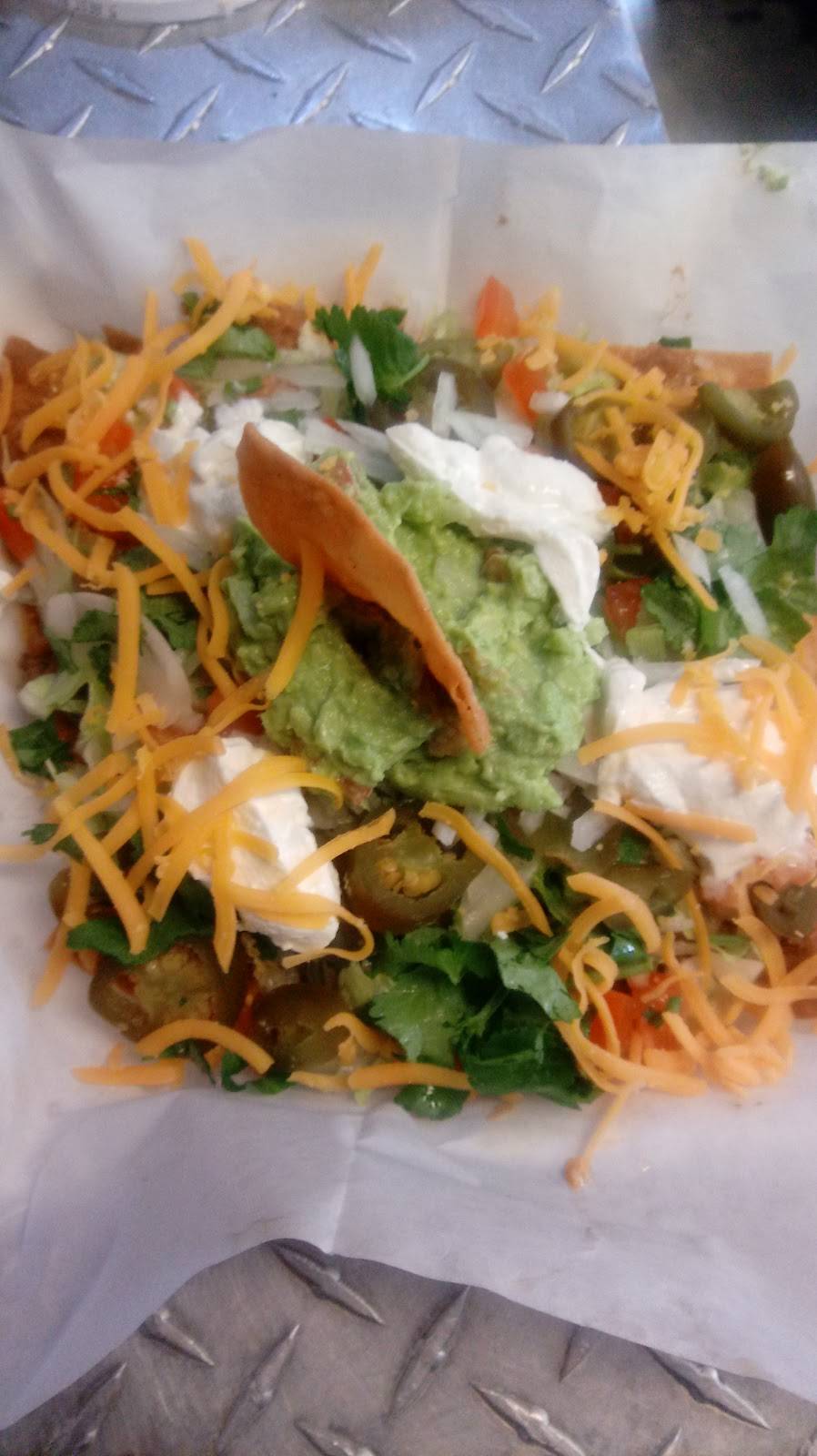 Lindas Taco Hut | restaurant | 13427 TX-36, Needville, TX 77461, USA | 9799000125 OR +1 979-900-0125
