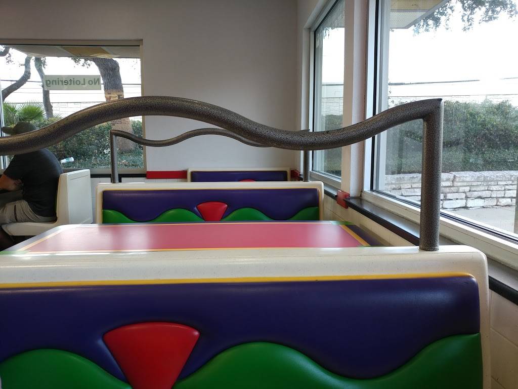 Taco Bell | meal takeaway | 6808 Northwest Loop 410, San Antonio, TX 78238, USA | 2102489527 OR +1 210-248-9527