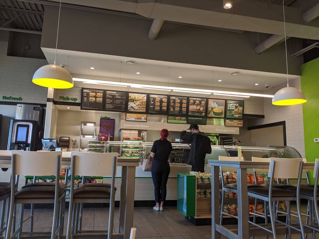 Subway | restaurant | 4434 Innes Rd RioCan Orleans Shopping Centre, Unit #1, Ottawa, ON K4A 4C5, Canada | 6138413782 OR +1 613-841-3782
