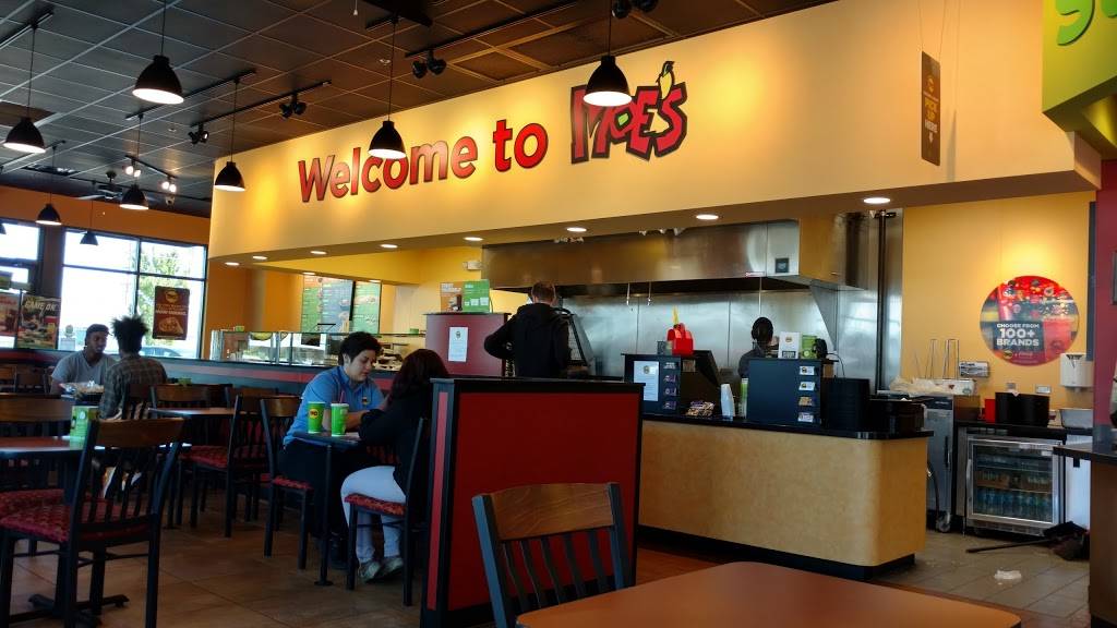 Moes Southwest Grill | restaurant | 2041 S Neil St, Champaign, IL 61820, USA | 2173526637 OR +1 217-352-6637