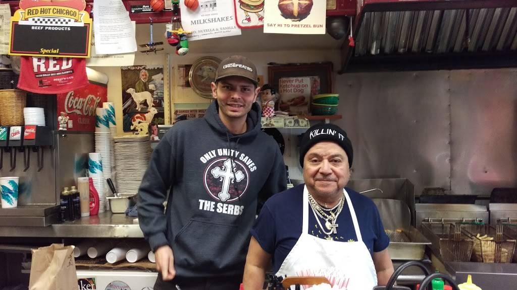 Chuck Wagon Restaurant | meal takeaway | 1120 Central Ave, Wilmette, IL 60091, USA | 8472560120 OR +1 847-256-0120