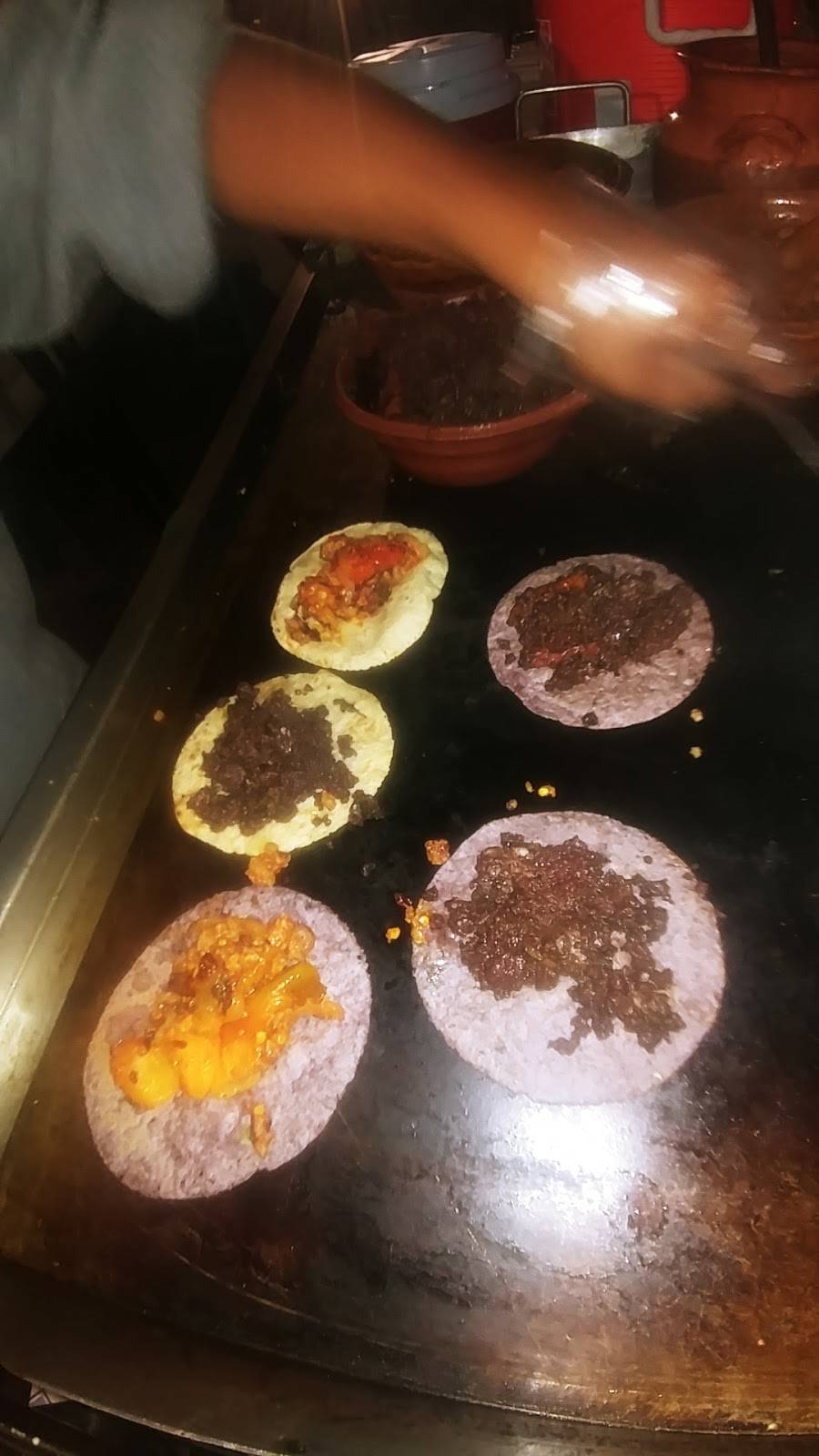 Tacos Quesadillas Estilo Puebla | restaurant | 2744 E 1st St, Los Angeles, CA 90033, USA | 3233381863 OR +1 323-338-1863