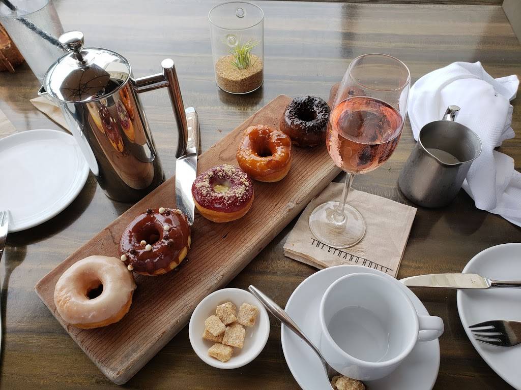 The Strand House | restaurant | 117 Manhattan Beach Blvd, Manhattan Beach, CA 90266, USA | 3105457470 OR +1 310-545-7470