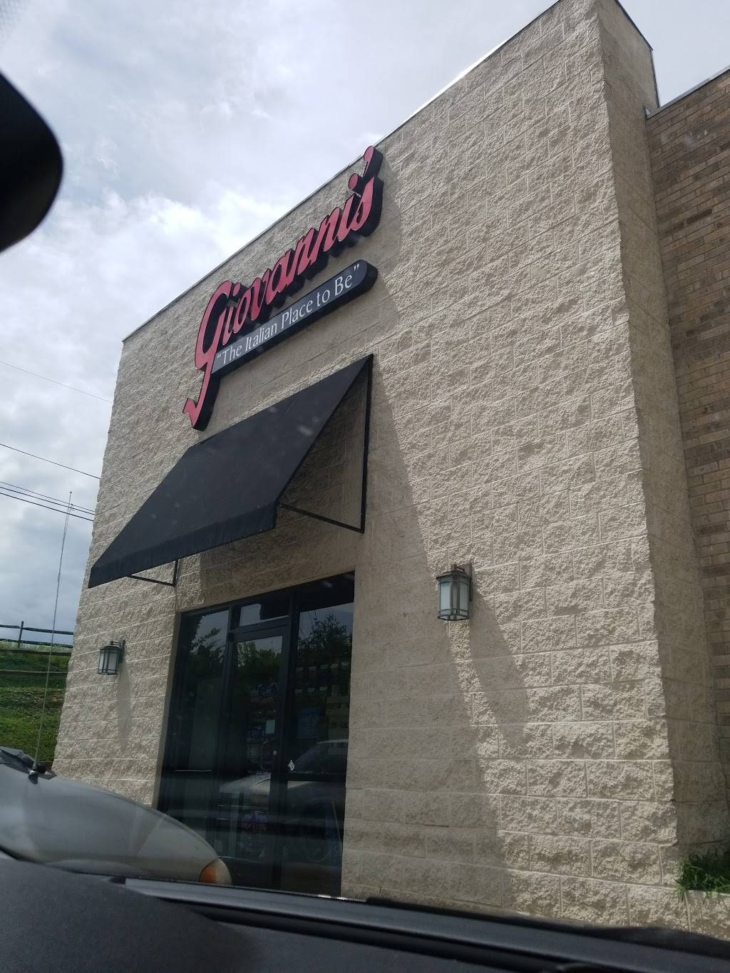 Giovannis Pizza | restaurant | 1208 Trenol Rd, Milton, WV 25541, USA | 3047431122 OR +1 304-743-1122