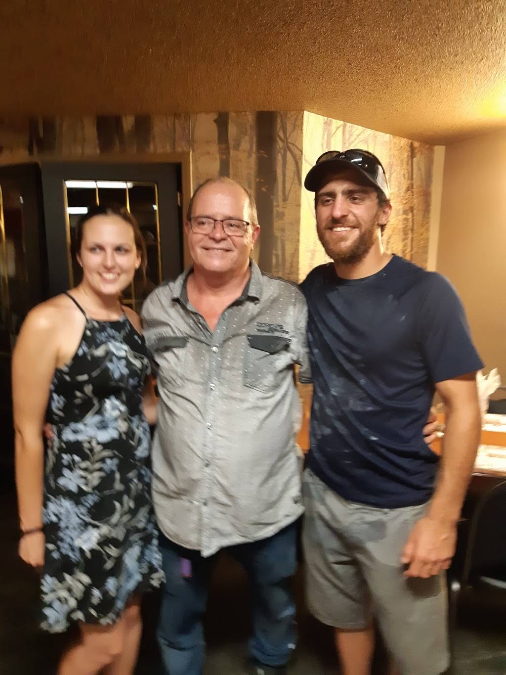 J & A Bowers Restaurant | restaurant | 261 Rue Principale, Mansfield-et-Pontefract, QC J0X 1R0, Canada | 8196833737 OR +1 819-683-3737