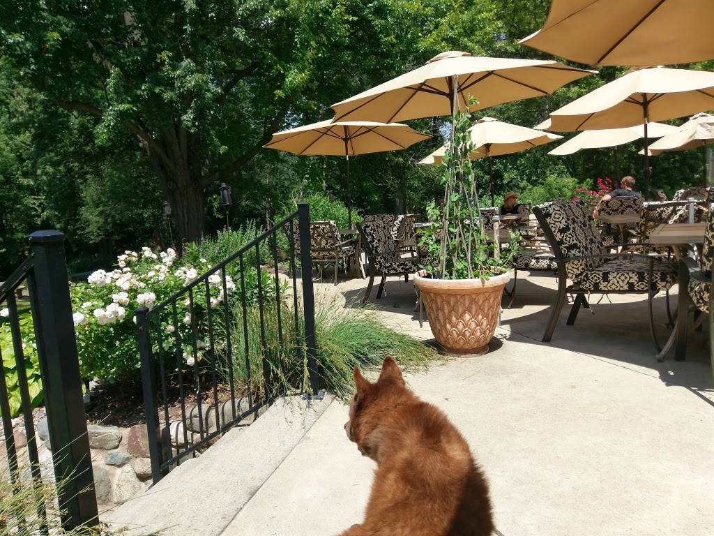 Riverhouse Inn | restaurant | 310 West Grand River Avenue, Williamston, MI 48895, USA | 5176554300 OR +1 517-655-4300