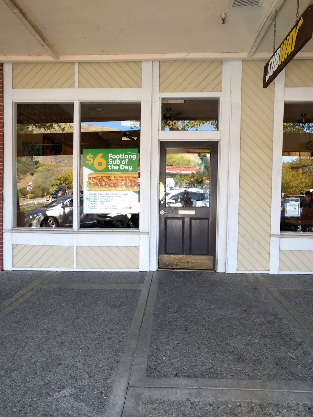 Subway Restaurants | restaurant | 396 Park St, Moraga, CA 94556, USA | 9253762959 OR +1 925-376-2959