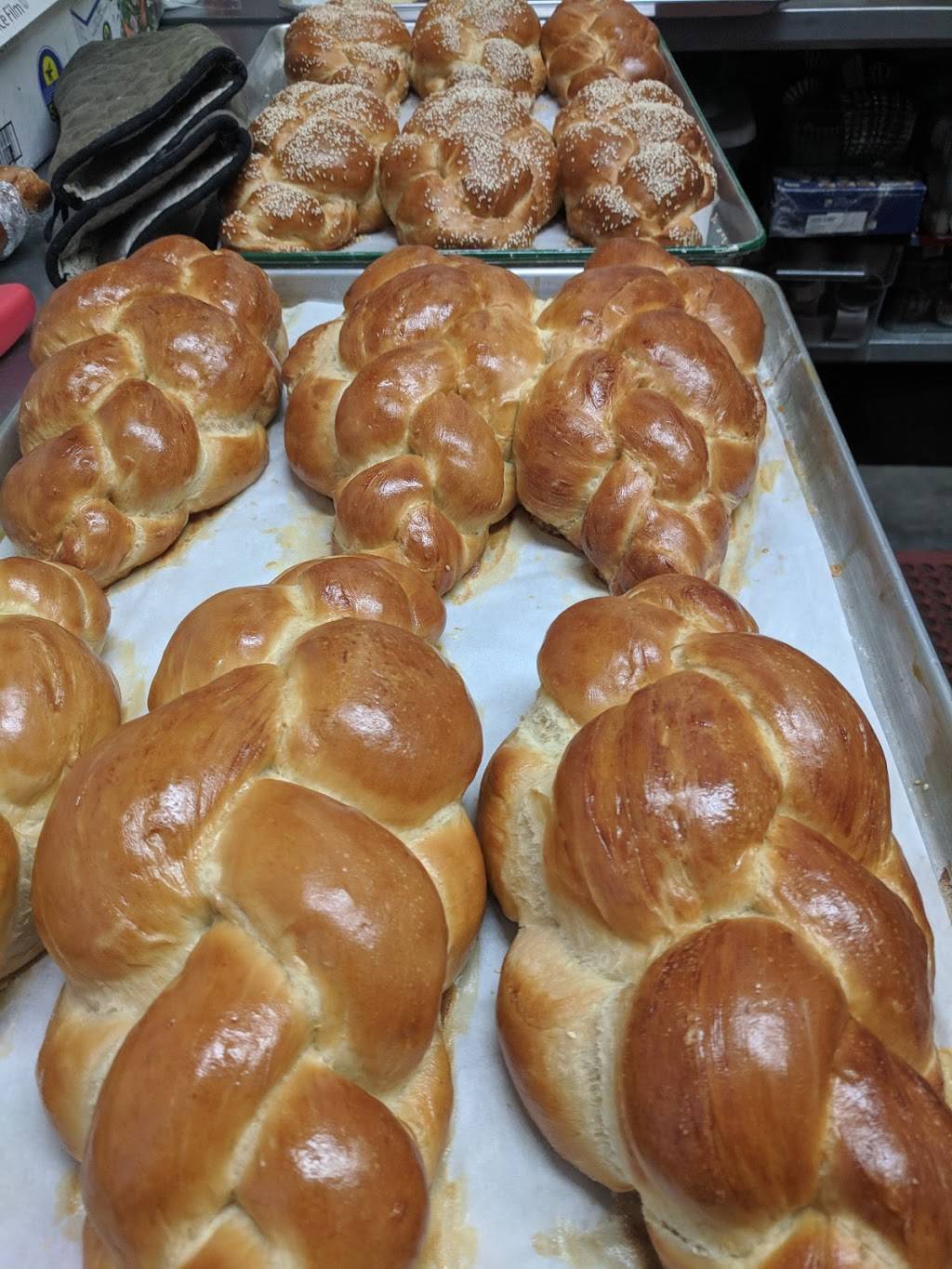 Lieders La Brea | meal takeaway | 129 N La Brea Ave, Los Angeles, CA 90036, USA | 3236587730 OR +1 323-658-7730