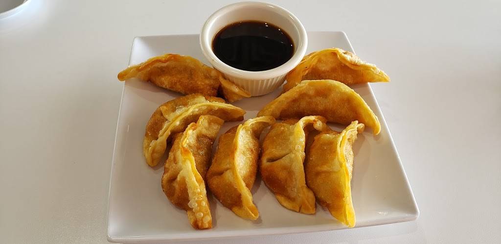 Nhinja Sushi Broadway | restaurant | 5 W 15th St, Edmond, OK 73013, USA | 4053400330 OR +1 405-340-0330